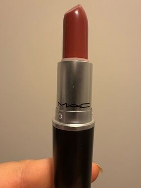 New w/o box MAC Cosmetics Satin Lipstick in Dusty Rose Brown
